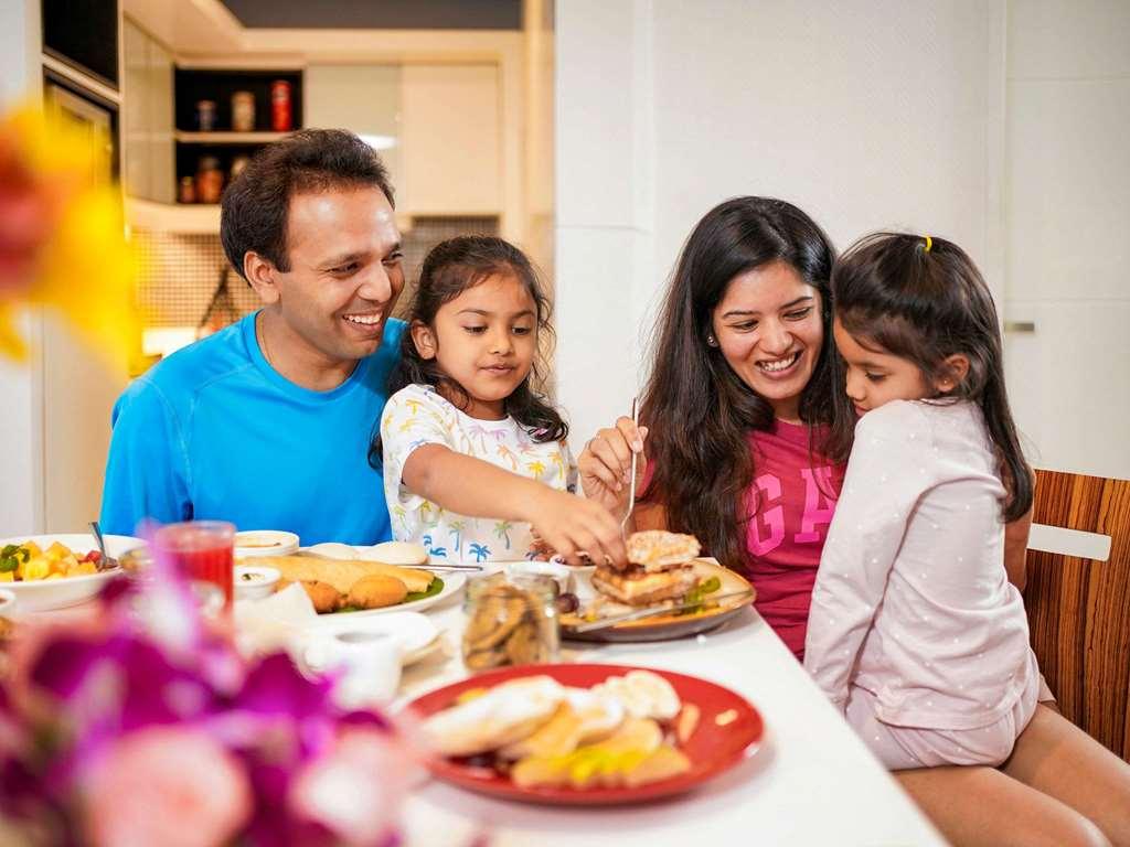 Grand Mercure Bangalore - An Accor Brand Restaurant bilde